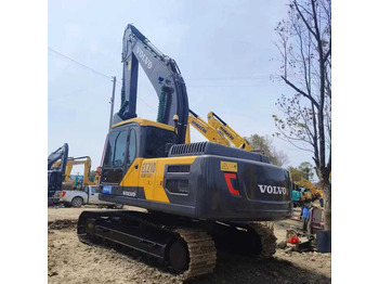 Багер VOLVO EC210