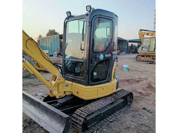 Багер KOMATSU PC35MR-2