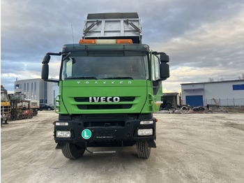 Самосвал камион Iveco Trakker 8х4, Нов внос: снимка 4