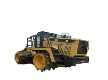 Компактор CATERPILLAR