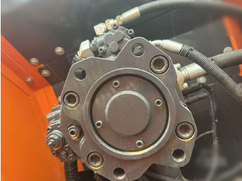 Верижен багер DOOSAN DX225 LC-9C: снимка 3
