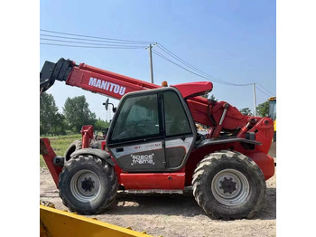 Телескопичен товарач MANITOU