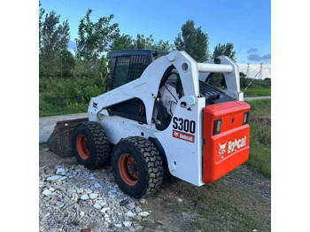 Мини челен товарач Used Bob Cat Bob Cat S300 Used Mini Skid Steer Wheel Loader Multifunctional Track Loaders Bobcat S300: снимка 3