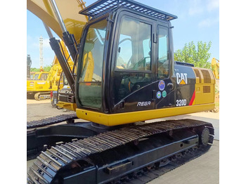 Верижен багер CATERPILLAR 320D