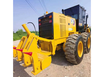 Грейдер CATERPILLAR 140K