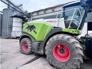 Силажокомбайн CLAAS Jaguar 980
