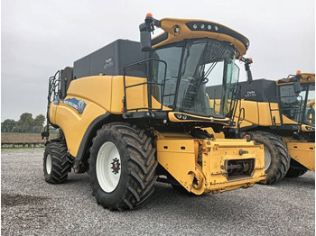 Зърнокомбайн NEW HOLLAND CR series
