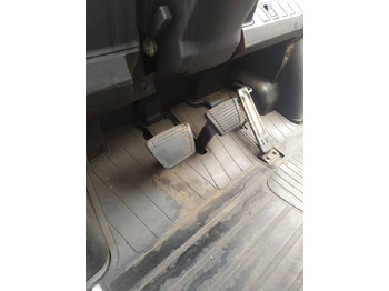 Дизелов мотокар UniCarriers D1F4A40Q: снимка 5 Дизелов мотокар UniCarriers D1F4A40Q: снимка 5