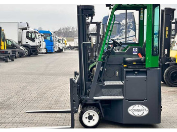 Ричтрак с движение в 4 посоки Combilift C2500CB / TRIPLEX / DIESEL / 4900MM / FREE LIFT / POSITIONER 1720MM / LIKE NEW: снимка 2