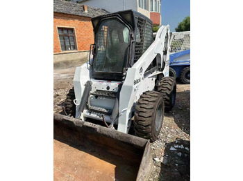 Строителна техника BOBCAT S300