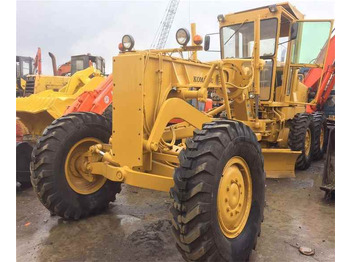Грейдер KOMATSU
