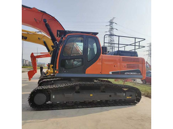 Багер DOOSAN DX300LC