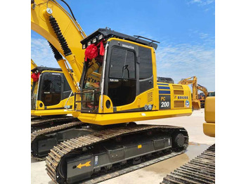 Багер KOMATSU PC200-8