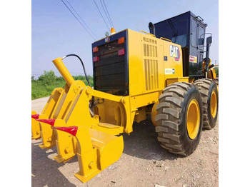 Грейдер CATERPILLAR 140K