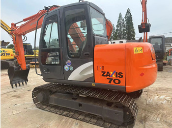 Багер HITACHI ZX70