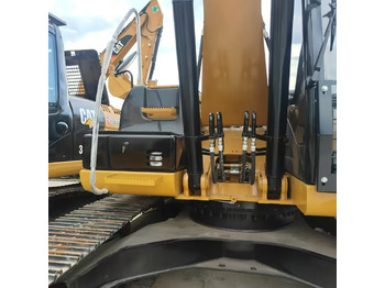 Верижен багер used high quality excavator CAT 323D2L Made in Japan: снимка 3