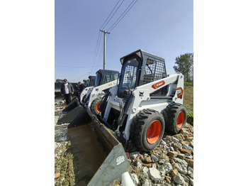 Мини челен товарач BOBCAT S590