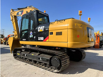 Верижен багер CATERPILLAR 320D