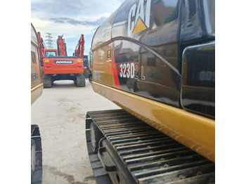 Верижен багер CATERPILLAR 323D: снимка 4