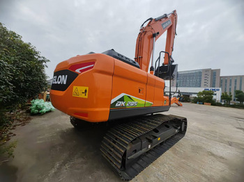 Верижен багер DOOSAN