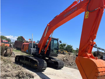 Верижен багер HITACHI ZX200