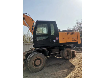Колесен багер HYUNDAI R210