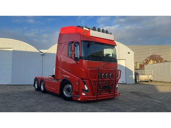 Влекач VOLVO FH16 750