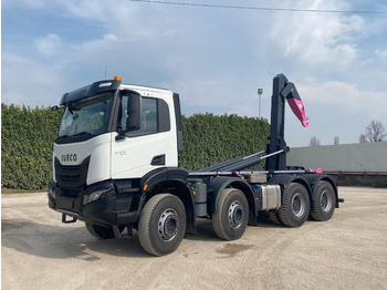 Мултилифт с кука камион IVECO Trakker
