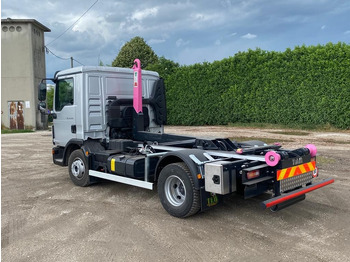 Мултилифт с кука камион MAN TGM 12.220: снимка 3