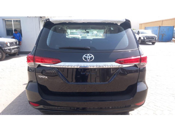 Нови Лек автомобил TOYOTA 2.7L SR5: снимка 2