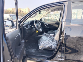 Нови Лек автомобил TOYOTA 2.7L SR5: снимка 4