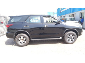 Лек автомобил TOYOTA