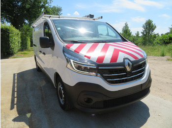 Малък ван RENAULT Trafic 2.0