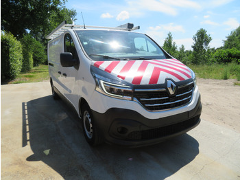 Малък ван RENAULT Trafic 2.0