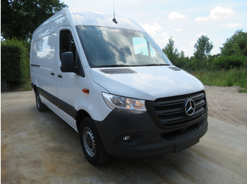 Лекотоварен автомобил MERCEDES-BENZ Sprinter 317
