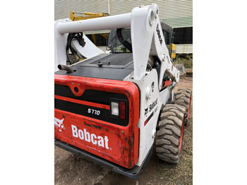 Мини челен товарач BOBCAT S770