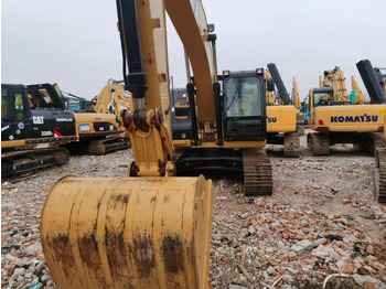 Верижен багер CATERPILLAR 320D2
