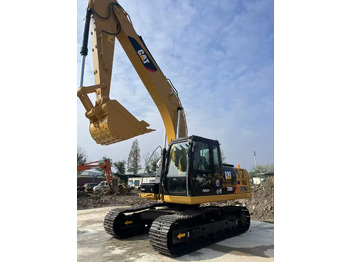 Верижен багер CATERPILLAR 320D2