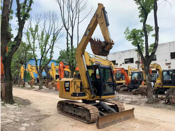 Верижен багер CATERPILLAR