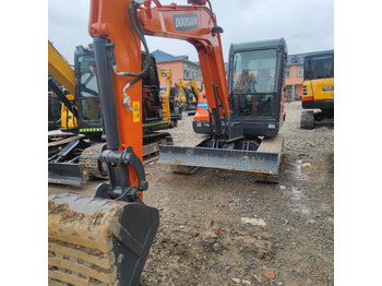Мини багер DOOSAN DX60