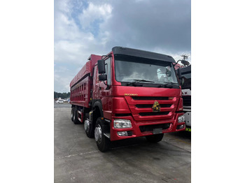 Самосвал камион SINOTRUK HOWO