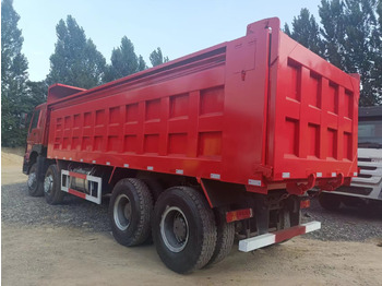 Самосвал камион SINOTRUK HOWO 371: снимка 4