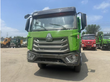 Самосвал камион SINOTRUK HOWO