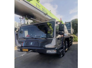 Кран за всякакви терени ZOOMLION ZTC700V