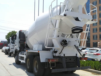 Нови Бетоновоз За превоз на цимент SINOTRUK Concrete Mixer Truck for Sale in Ghana: снимка 3