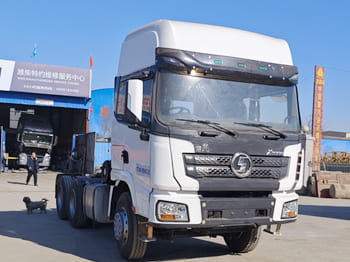 Влекач SHACMAN