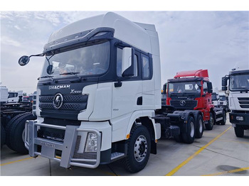 Влекач SHACMAN