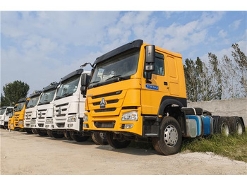 Влекач SINOTRUK HOWO