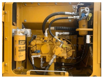 Верижен багер 2021 Caterpillar 318D2: снимка 4