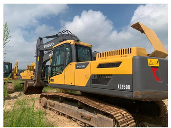 Верижен багер VOLVO EC250